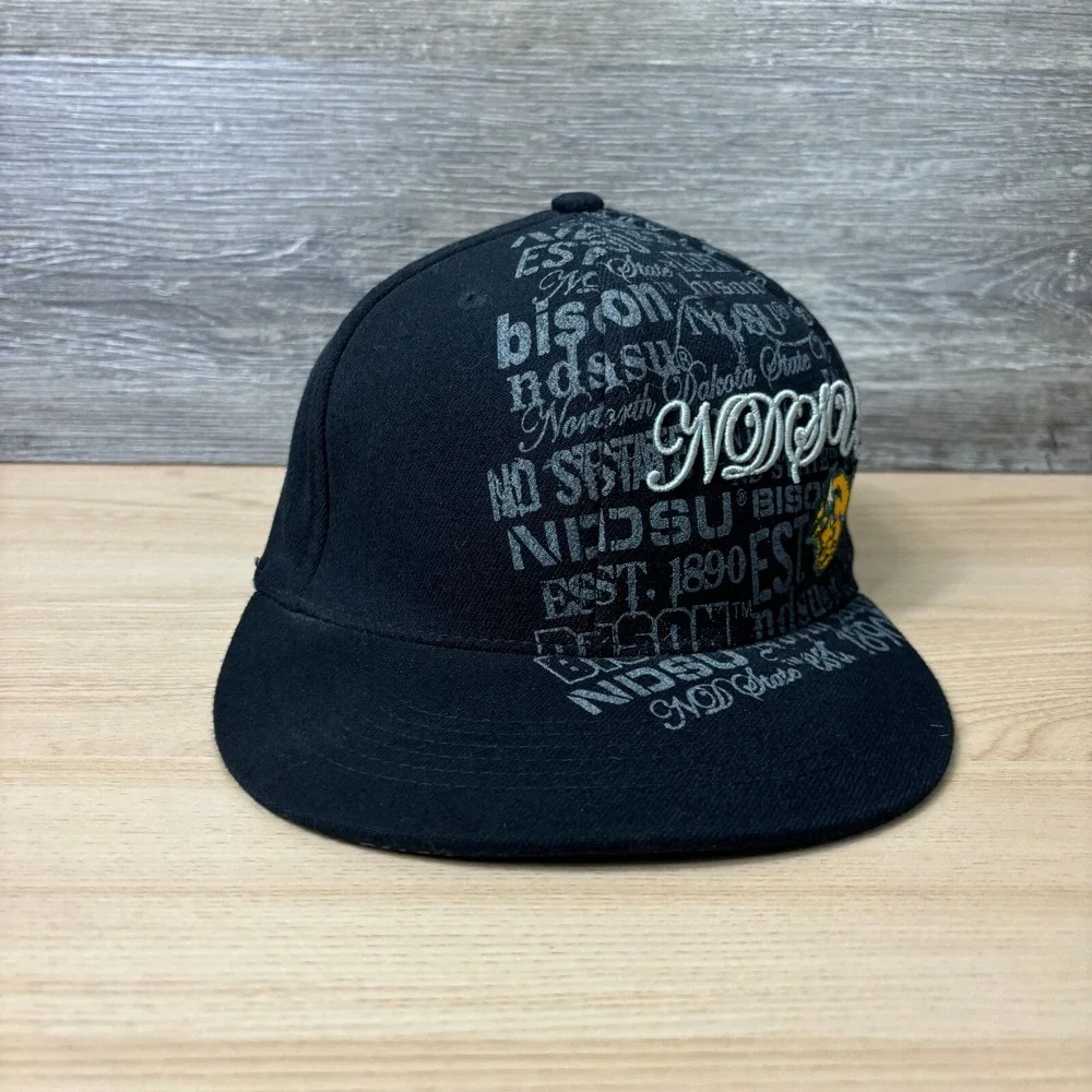 North Dakota State‎ University Hat Cap Fitted Black One Size Flex Graffiti Y2K